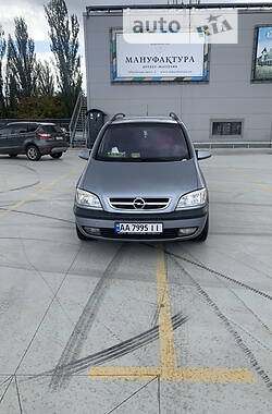 Мінівен Opel Zafira 2004 в Києві