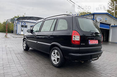 Универсал Opel Zafira 2003 в Львове