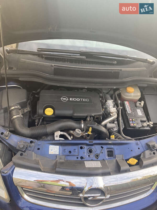 Минивэн Opel Zafira 2008 в Пятихатках