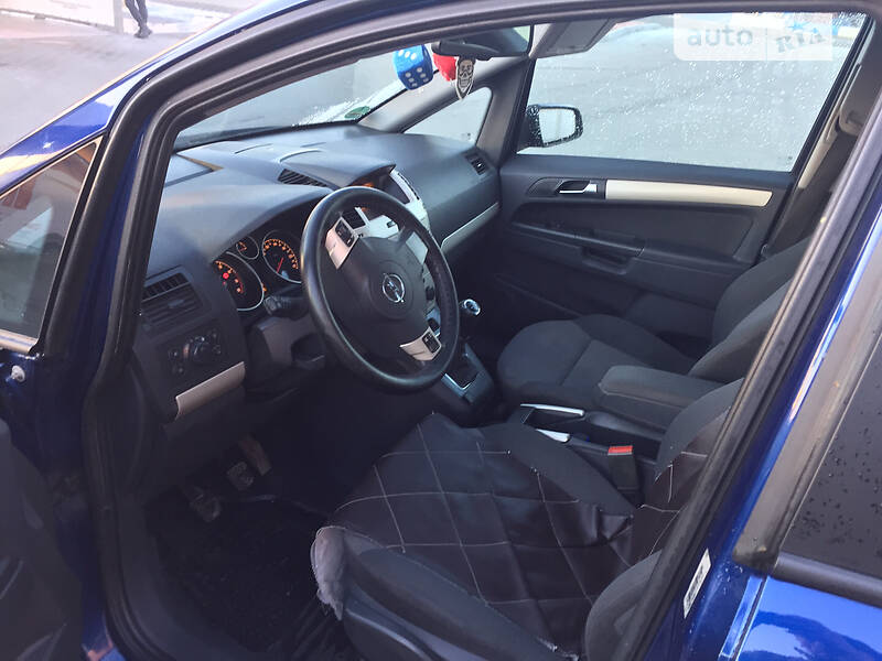 Минивэн Opel Zafira 2008 в Софиевской Борщаговке
