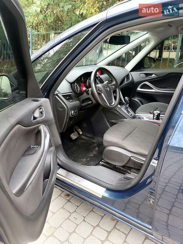 Минивэн Opel Zafira 2012 в Львове