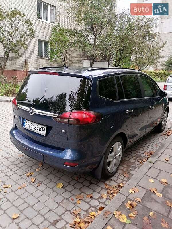Минивэн Opel Zafira 2012 в Львове