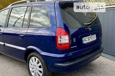 Мінівен Opel Zafira 2005 в Полтаві