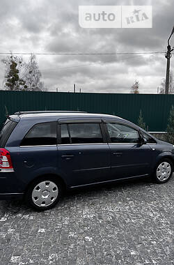 Минивэн Opel Zafira 2008 в Житомире