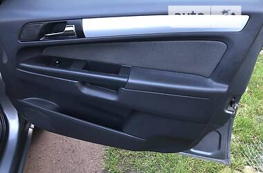 Мінівен Opel Zafira 2005 в Нововолинську