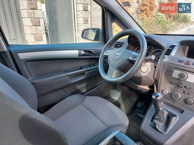 Мінівен Opel Zafira 2006 в Рівному фото 11 Мінівен Opel Zafira 2006 в Рівному