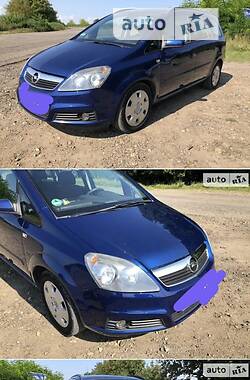 Мінівен Opel Zafira 2005 в Чернівцях