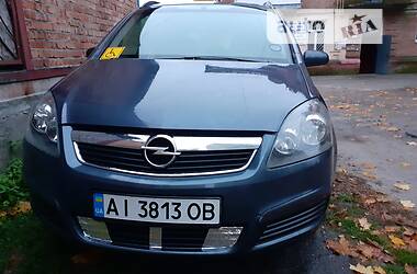 Мінівен Opel Zafira 2005 в Охтирці