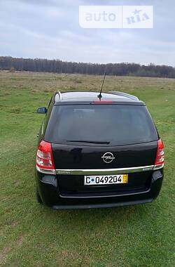 Минивэн Opel Zafira 2011 в Моршине