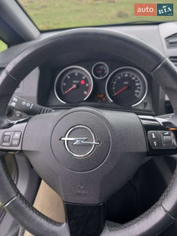 Мінівен Opel Zafira 2011 в Моршині