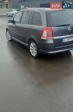 Минивэн Opel Zafira 2009 в Вышгороде