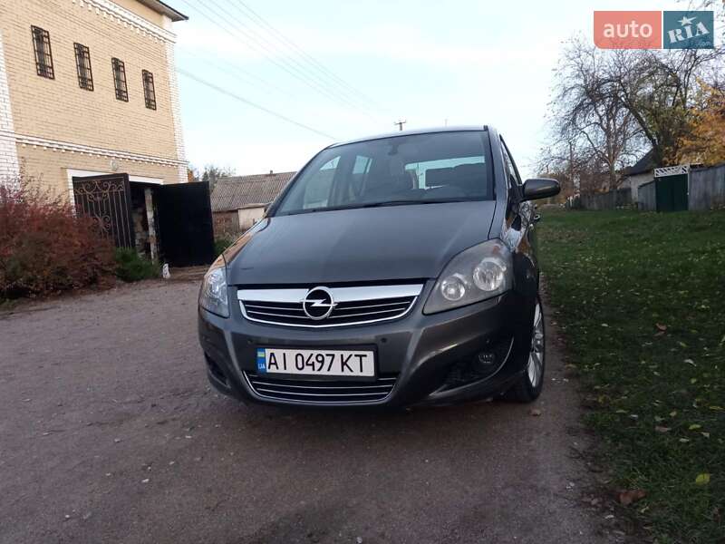 Минивэн Opel Zafira 2009 в Вышгороде