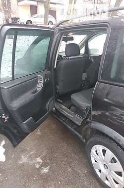 Минивэн Opel Zafira 2001 в Киеве