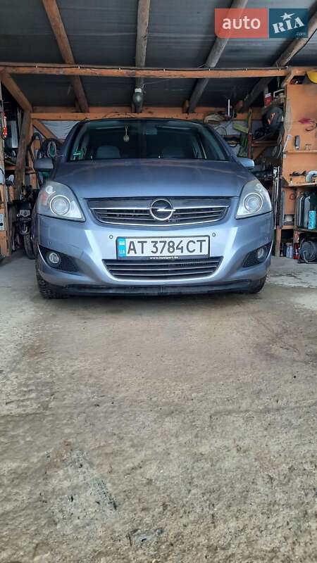 Opel Zafira 2009