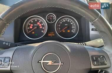 Минивэн Opel Zafira 2007 в 