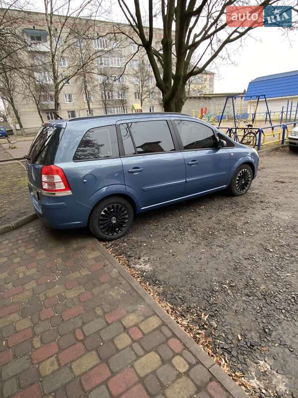 Мінівен Opel Zafira 2008 в Костопілі