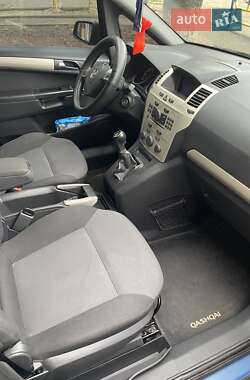 Минивэн Opel Zafira 2008 в Костополе