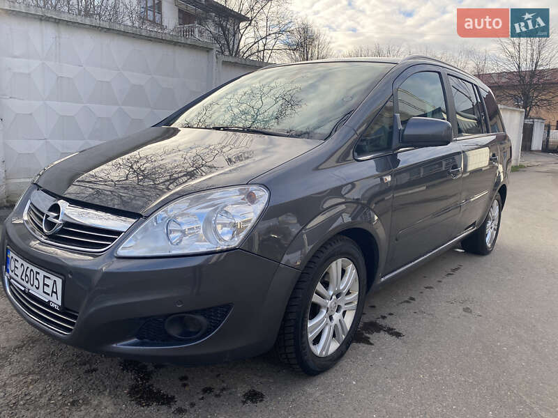 Минивэн Opel Zafira 2011 в Черновцах