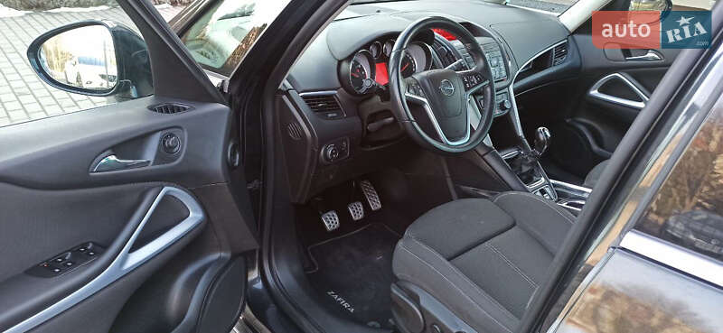 Мінівен Opel Zafira 2011 в Старокостянтинові