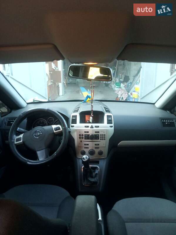 Мінівен Opel Zafira 2008 в Стрию