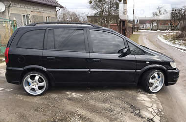 Минивэн Opel Zafira 2002 в 