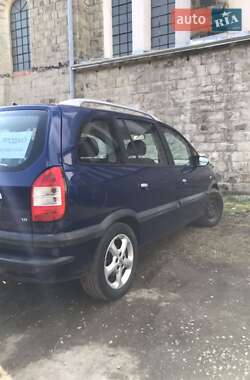 Минивэн Opel Zafira 2003 в Надворной