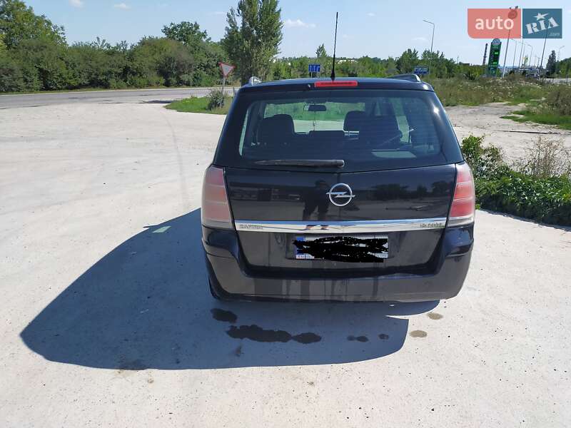 Минивэн Opel Zafira 2005 в Каменец-Подольском