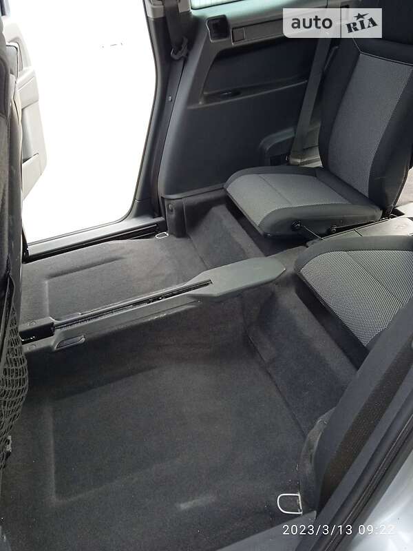 Минивэн Opel Zafira 2012 в Хмельницком