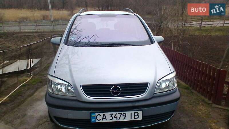 Opel Zafira 2001