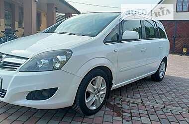 Минивэн Opel Zafira 2012 в Калуше