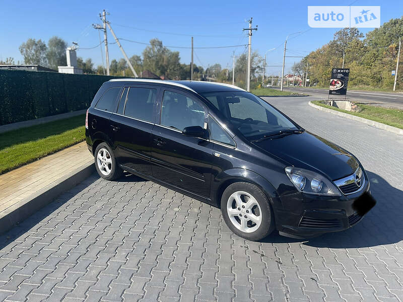 Минивэн Opel Zafira 2008 в Луцке