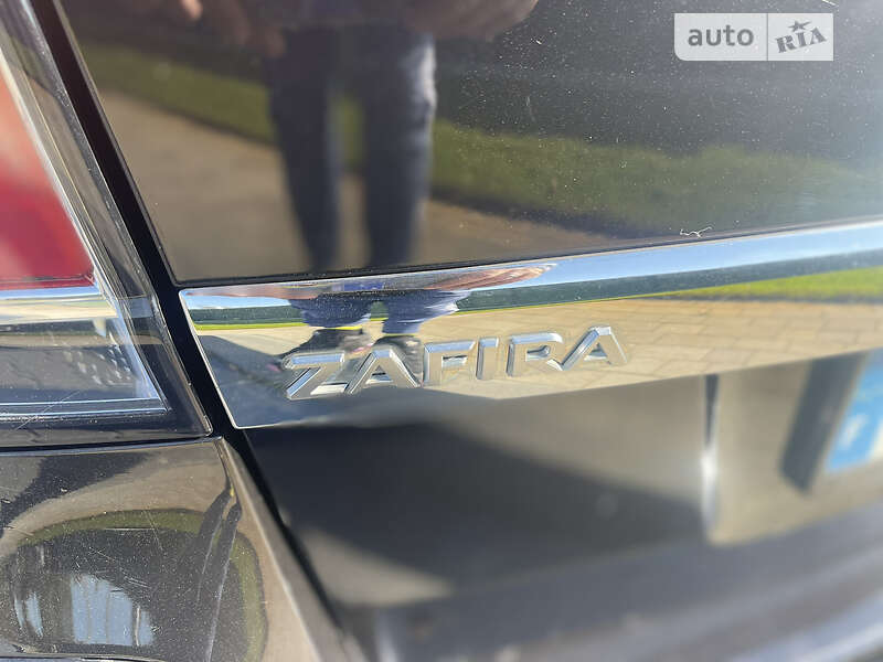 Минивэн Opel Zafira 2008 в Луцке