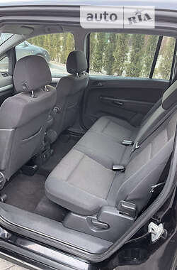 Минивэн Opel Zafira 2008 в 