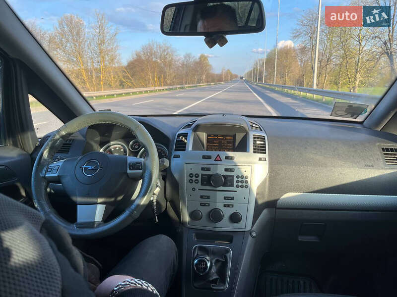 Мінівен Opel Zafira 2010 в Вінниці