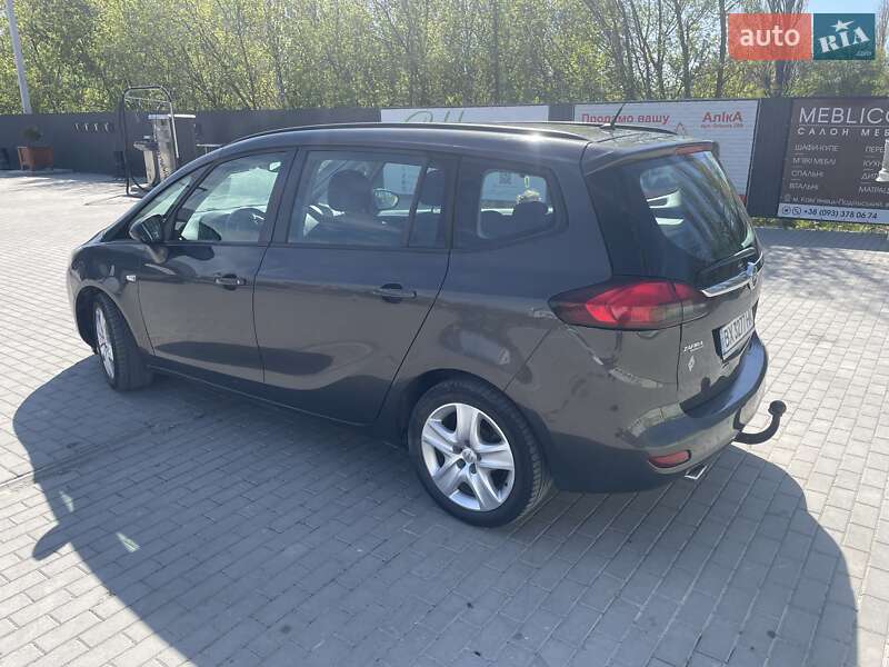 Мінівен Opel Zafira 2014 в Кам'янець-Подільському