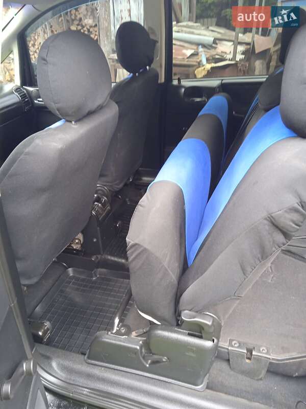 Минивэн Opel Zafira 2001 в Львове