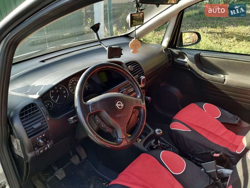 Opel Zafira 2003