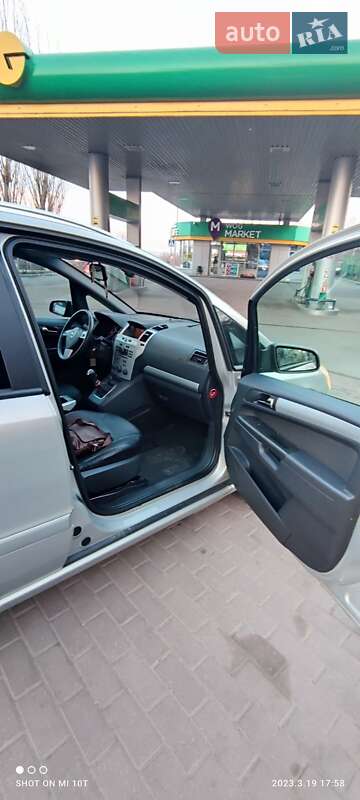 Мінівен Opel Zafira 2009 в Первомайську