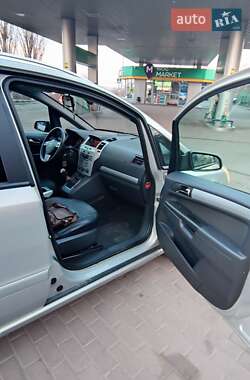 Минивэн Opel Zafira 2009 в Первомайске