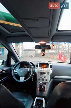 Минивэн Opel Zafira 2009 в Первомайске