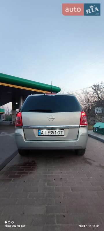Мінівен Opel Zafira 2009 в Первомайську