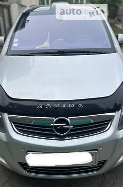 Минивэн Opel Zafira 2010 в Золочеве