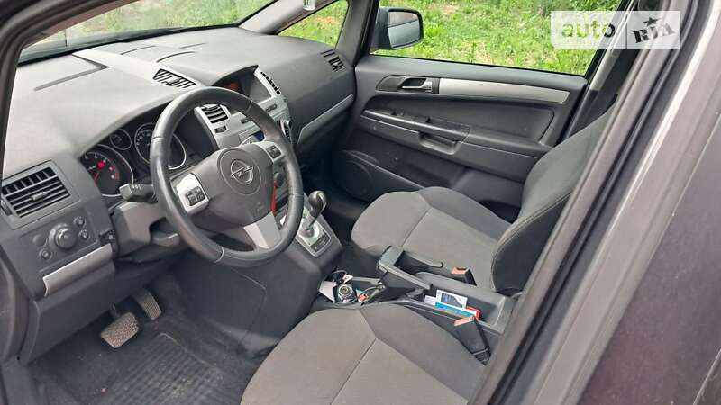 Минивэн Opel Zafira 2012 в Киеве фото 6 Минивэн Opel Zafira 2012 в Киеве
