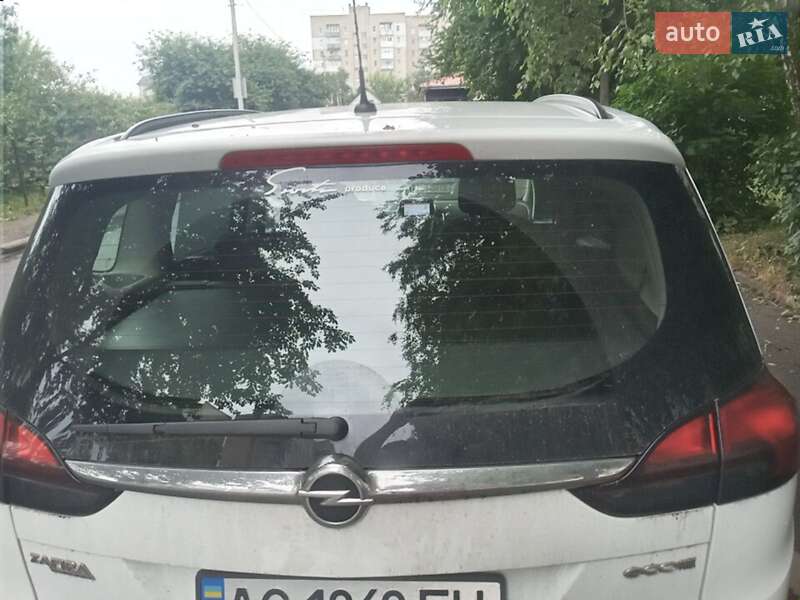 Мінівен Opel Zafira 2014 в Луцьку