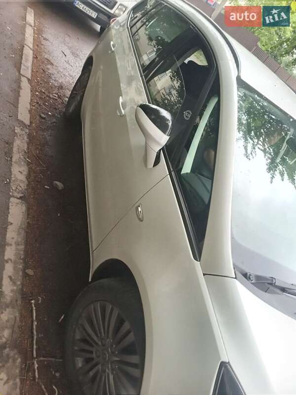 Мінівен Opel Zafira 2014 в Луцьку