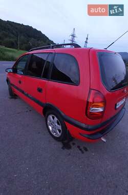 Минивэн Opel Zafira 2001 в Великом Березном