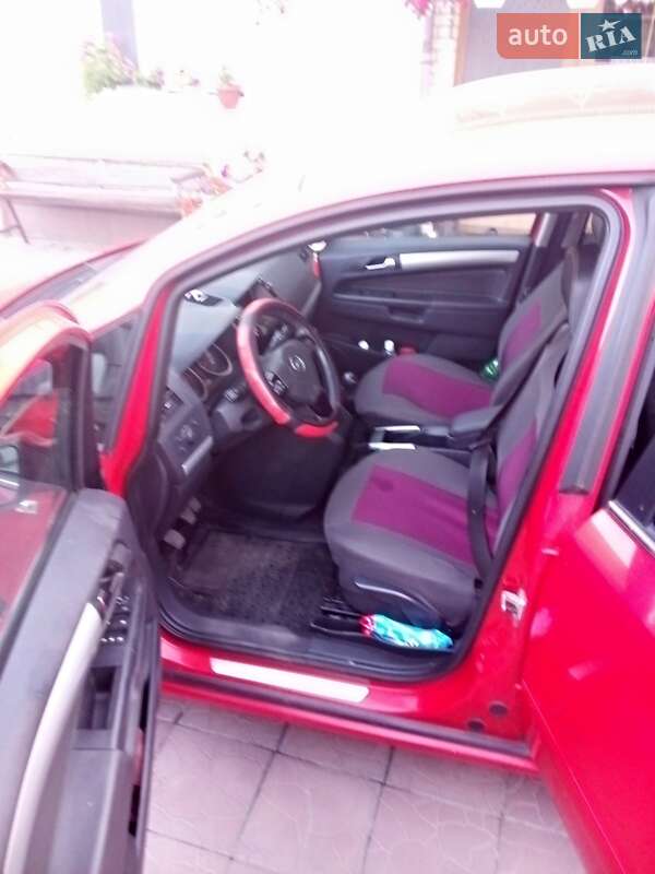 Минивэн Opel Zafira 2009 в Кагарлыке