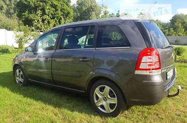 Минивэн Opel Zafira 2009 в Киеве