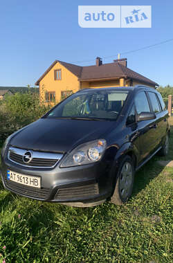 Мінівен Opel Zafira 2006 в Івано-Франківську