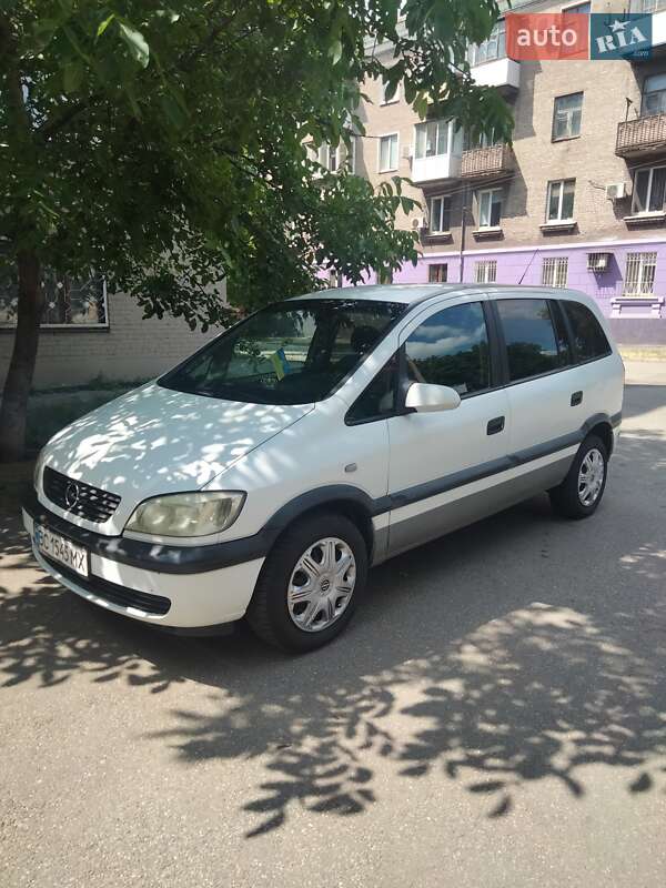 Мінівен Opel Zafira 2001 в Кривому Розі